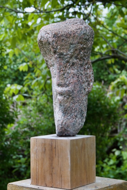 &bdquo;&Kappa;&Omicron;&Kappa;&Kappa;&Iota;&Nu;&Omicron;&Zeta; &Omicron;&Upsilon;&Rho;&Alpha;&Nu;&Omicron;&Sigma;, Stein 2026, Findling, Höhe 31cm (1).jpeg