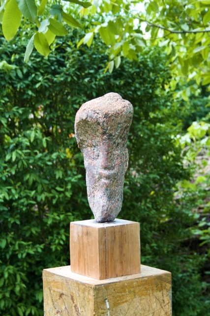 &bdquo;&Kappa;&Omicron;&Kappa;&Kappa;&Iota;&Nu;&Omicron;&Zeta; &Omicron;&Upsilon;&Rho;&Alpha;&Nu;&Omicron;&Sigma;, Stein 2026, Findling, Höhe 31cm (7).jpeg